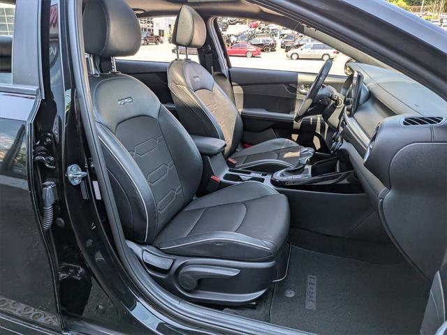 Photo of 2022 Aurora Black Kia Forte