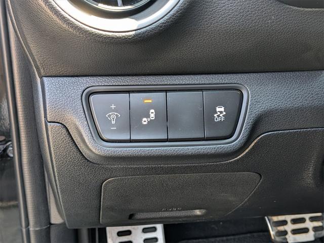 Photo of 2022 Aurora Black Kia Forte
