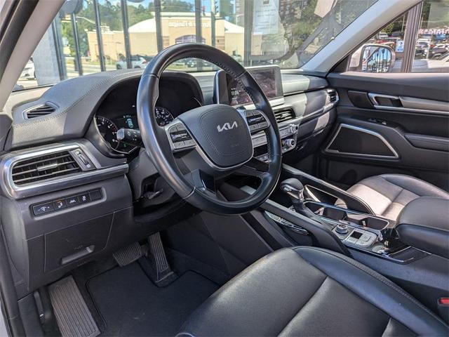Photo of 2022 Glacial White Pearl Kia Telluride