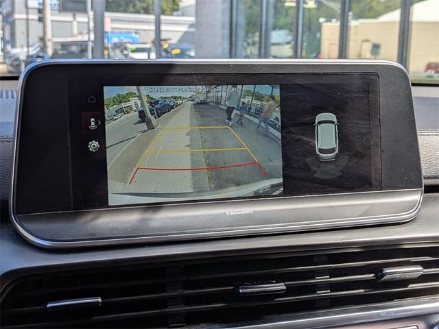 Photo of 2022 Glacial White Pearl Kia Telluride
