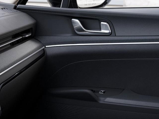 Photo of 2026 Black Pearl Kia K5