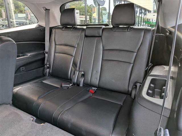 Photo of 2017 Modern Steel Metallic Honda Pilot