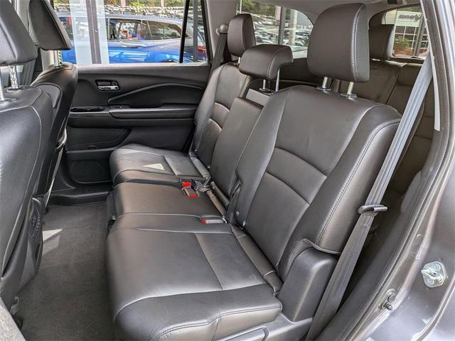 Photo of 2017 Modern Steel Metallic Honda Pilot