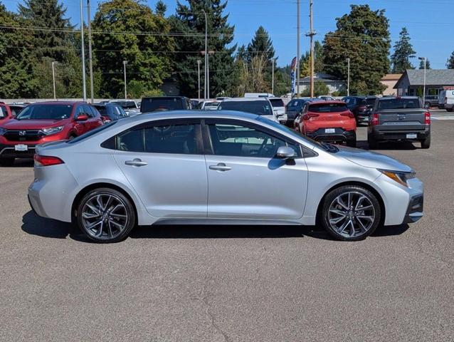 Photo of 2022 Classic Silver Metallic Toyota Corolla