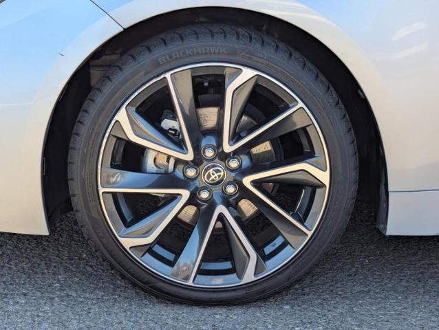 Photo of 2022 Classic Silver Metallic Toyota Corolla