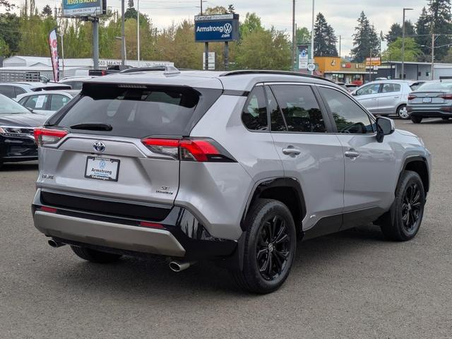 Photo of 2022 Silver Sky Metallic Toyota RAV4 Hybrid