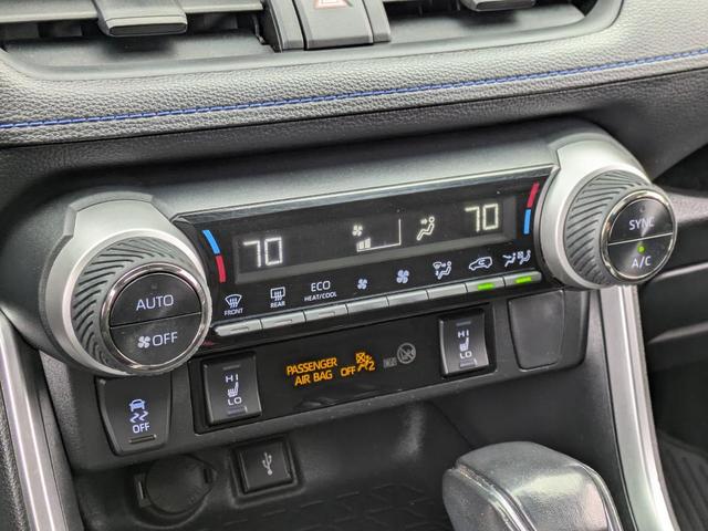 Photo of 2022 Silver Sky Metallic Toyota RAV4 Hybrid
