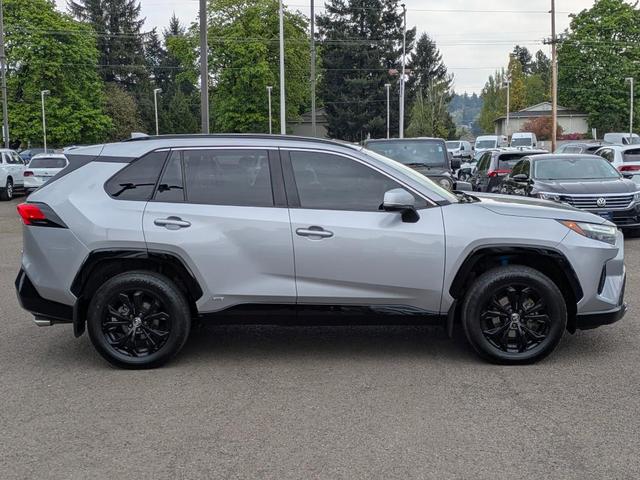 Photo of 2022 Silver Sky Metallic Toyota RAV4 Hybrid