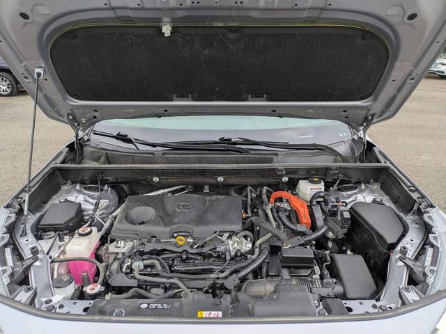 Photo of 2022 Silver Sky Metallic Toyota RAV4 Hybrid
