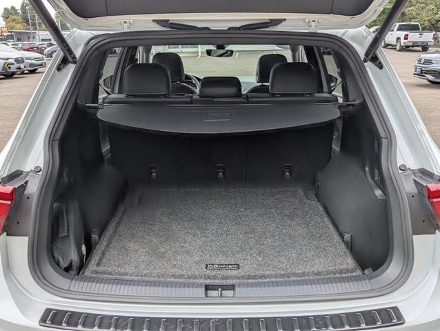 Photo of 2023 Opal White Pearl Effect Volkswagen Tiguan