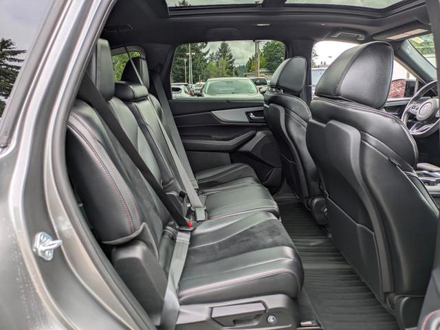 Photo of 2023 Lunar Silver Metallic Acura MDX
