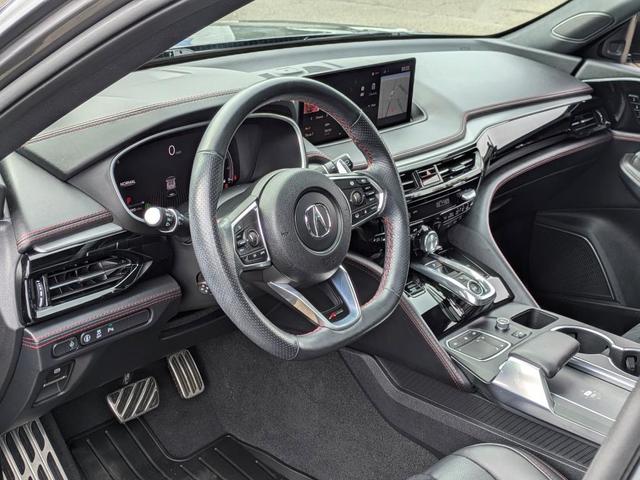 Photo of 2023 Lunar Silver Metallic Acura MDX