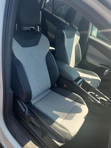 Photo of 2023 Pure White Volkswagen ID.4