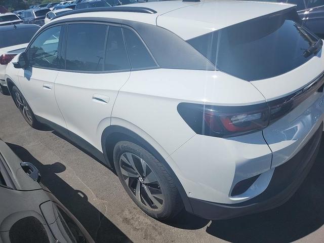 Photo of 2023 Pure White Volkswagen ID.4