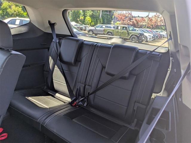 Photo of 2022 Deep Black Pearl Effect Volkswagen Atlas