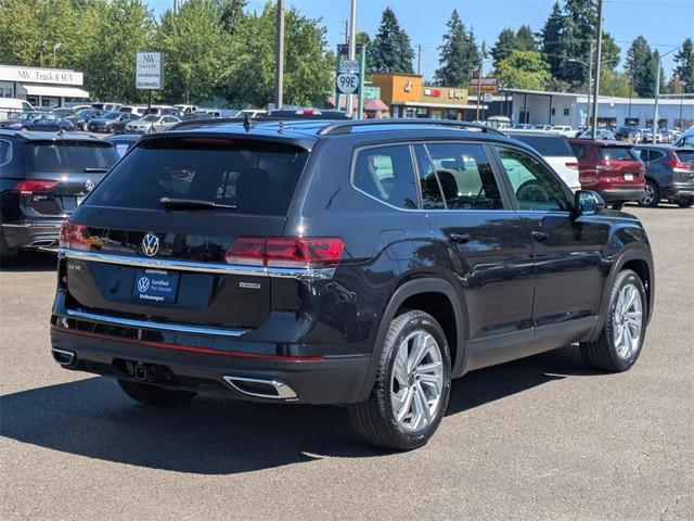 Photo of 2022 Deep Black Pearl Effect Volkswagen Atlas