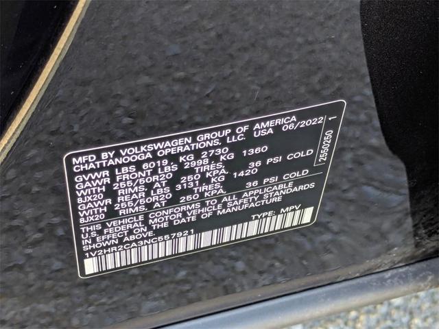 Photo of 2022 Deep Black Pearl Effect Volkswagen Atlas