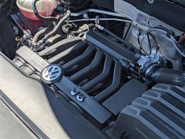 Photo of 2022 Deep Black Pearl Effect Volkswagen Atlas