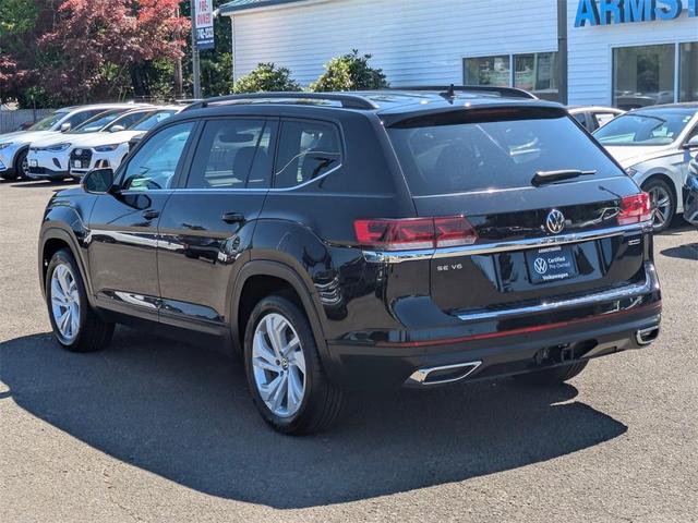 Photo of 2022 Deep Black Pearl Effect Volkswagen Atlas