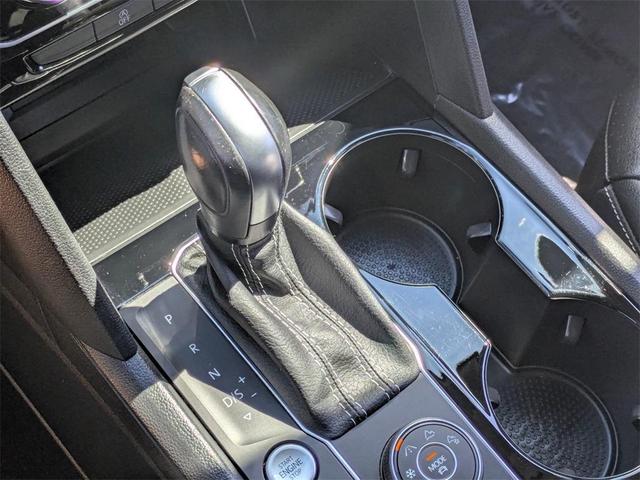Photo of 2022 Deep Black Pearl Effect Volkswagen Atlas