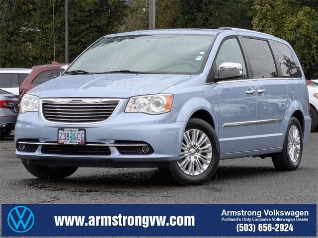 2013 Chrysler Town & Country