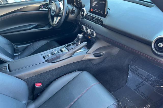 Photo of 2019 Machine Gray Metallic Mazda MX-5 Miata