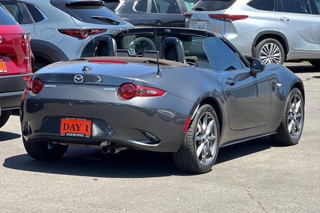 Photo of 2019 Machine Gray Metallic Mazda MX-5 Miata