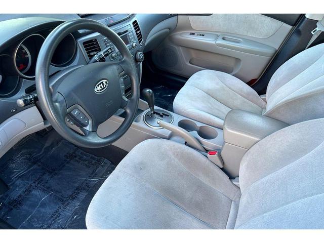 Photo of 2009 Silver Kia Optima
