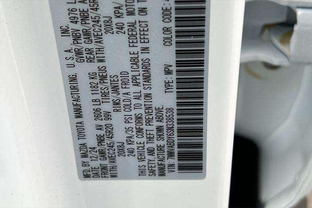 Photo of 2025 wind chill pearl Mazda CX-50