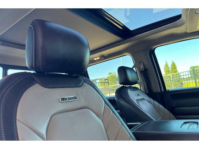 Photo of 2019 White Platinum Metallic Tri-Coat Ford F-350
