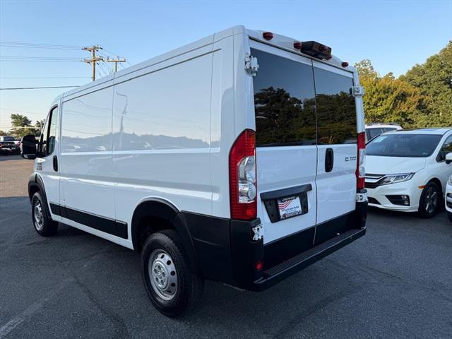 Photo of 2019 Bright White Clearcoat RAM ProMaster 1500