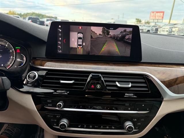 Photo of 2019 Black BMW 540
