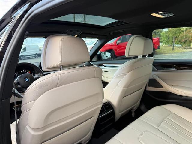 Photo of 2019 Black BMW 540