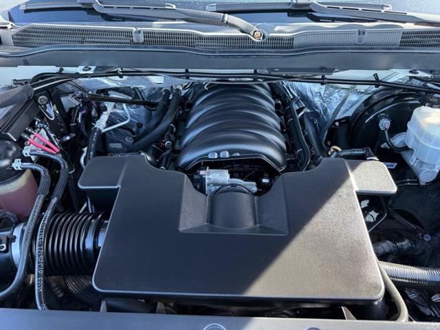 Photo of 2015 White Diamond Tricoat Chevrolet Silverado 1500