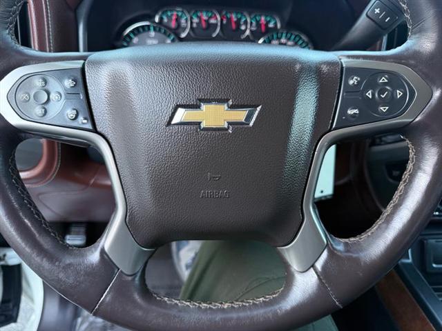 Photo of 2015 White Diamond Tricoat Chevrolet Silverado 1500
