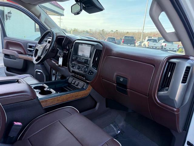 Photo of 2015 White Diamond Tricoat Chevrolet Silverado 1500