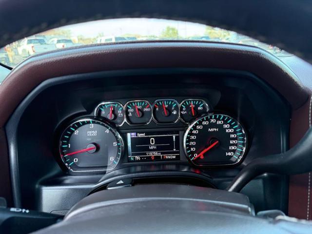 Photo of 2015 White Diamond Tricoat Chevrolet Silverado 1500