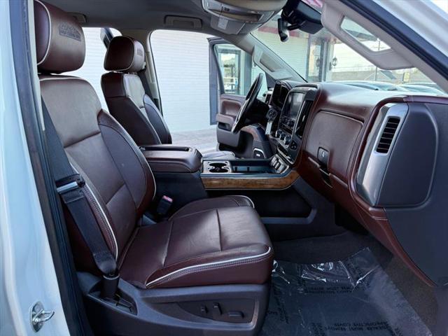Photo of 2015 White Diamond Tricoat Chevrolet Silverado 1500