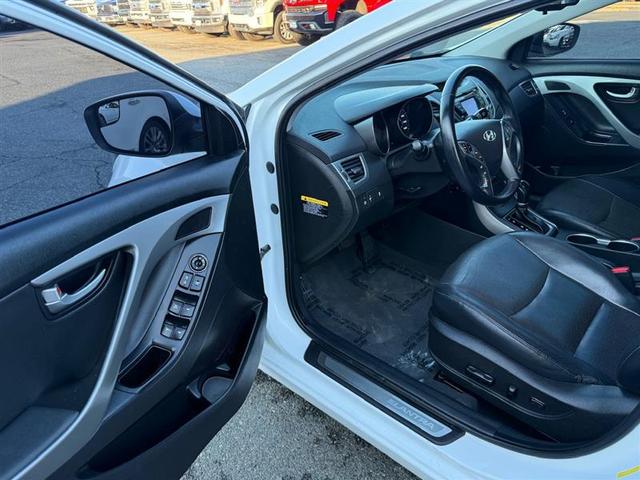 Photo of 2015 Quartz White Pearl Hyundai ELANTRA