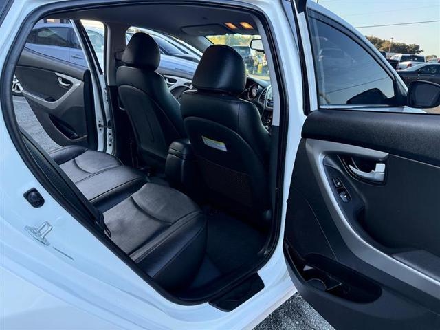 Photo of 2015 Quartz White Pearl Hyundai ELANTRA