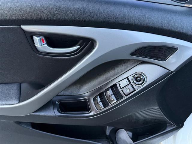 Photo of 2015 Quartz White Pearl Hyundai ELANTRA