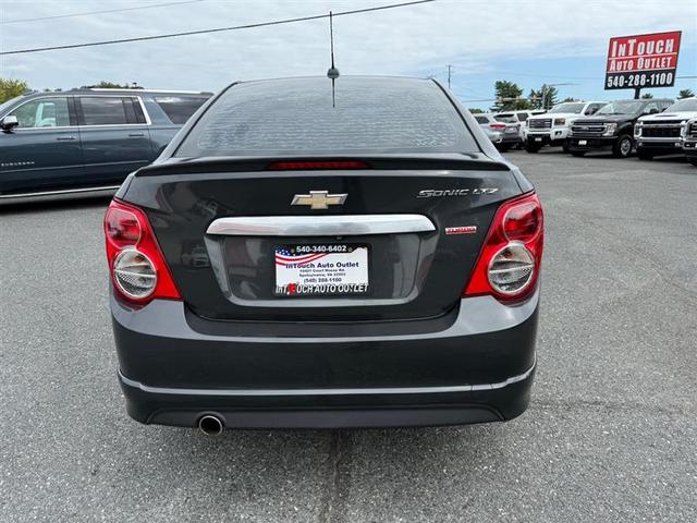 Photo of 2015 Ashen Gray Metallic Chevrolet Sonic