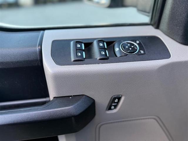 Photo of 2020 Oxford White Ford F-350