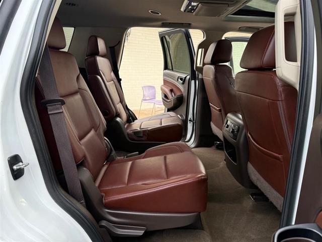 Photo of 2017 White Chevrolet Tahoe