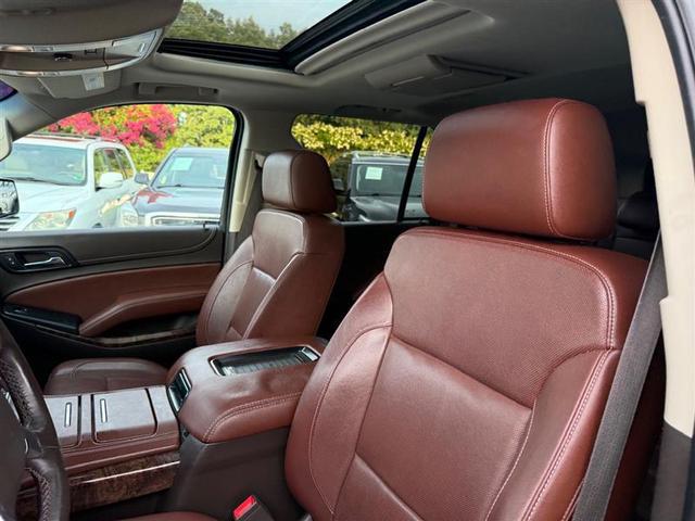 Photo of 2017 White Chevrolet Tahoe