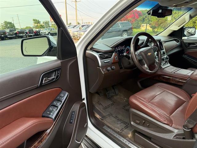 Photo of 2017 White Chevrolet Tahoe