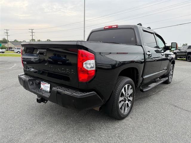 Photo of 2018 Midnight Black Metallic Toyota Tundra