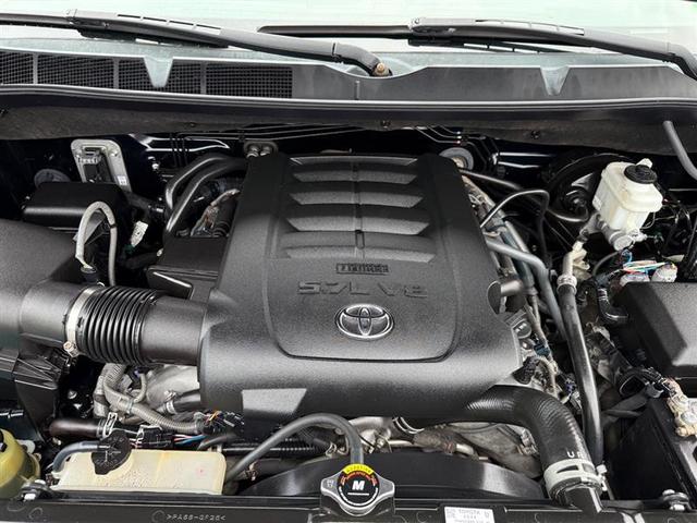 Photo of 2018 Midnight Black Metallic Toyota Tundra
