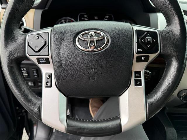 Photo of 2018 Midnight Black Metallic Toyota Tundra