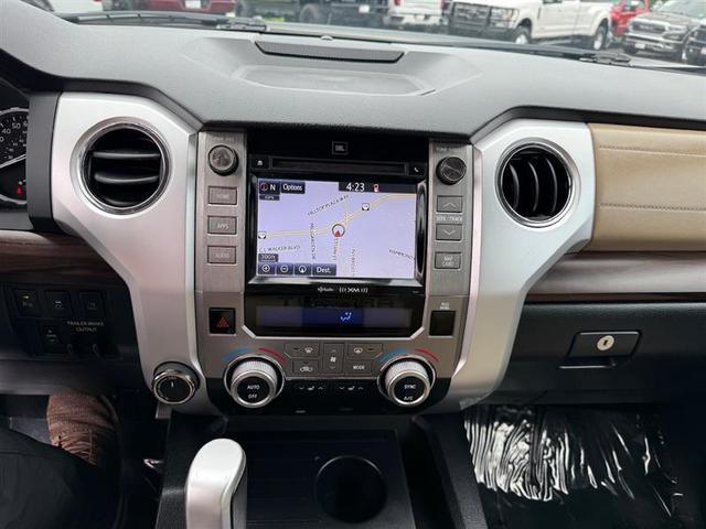 Photo of 2018 Midnight Black Metallic Toyota Tundra